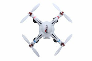 квадрокоптер v303